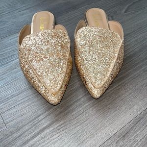 Lulu’s Joelle Slip-on shoes, Size:8, Color- Rose Gold Sparkle